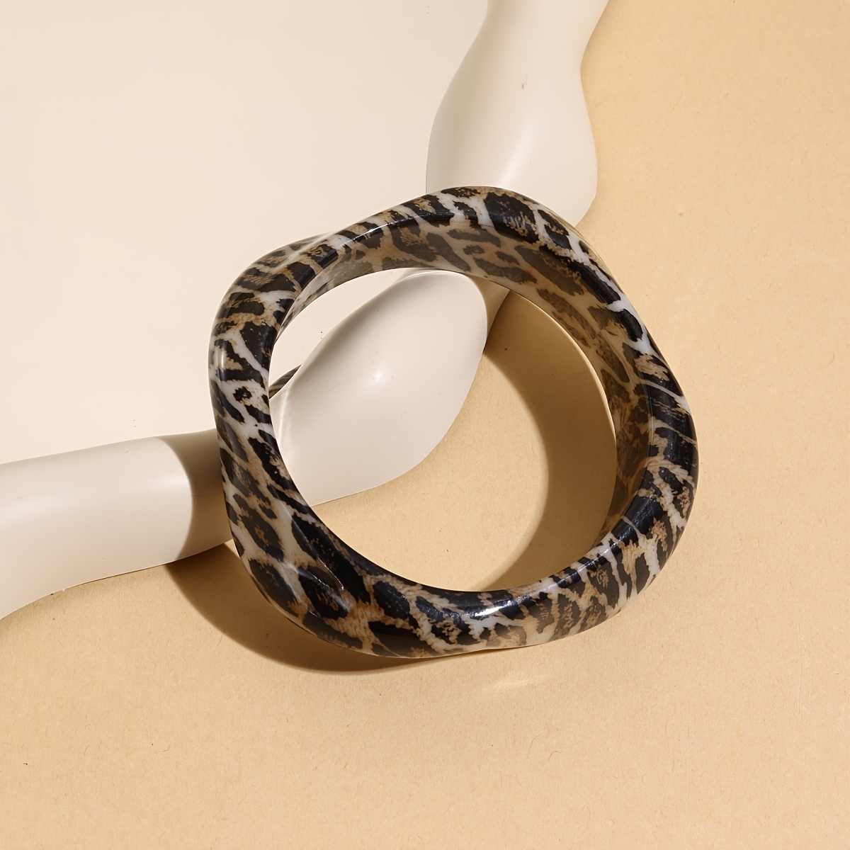 Vintage Leopard Print Bracelet with Classic Texture, Gift